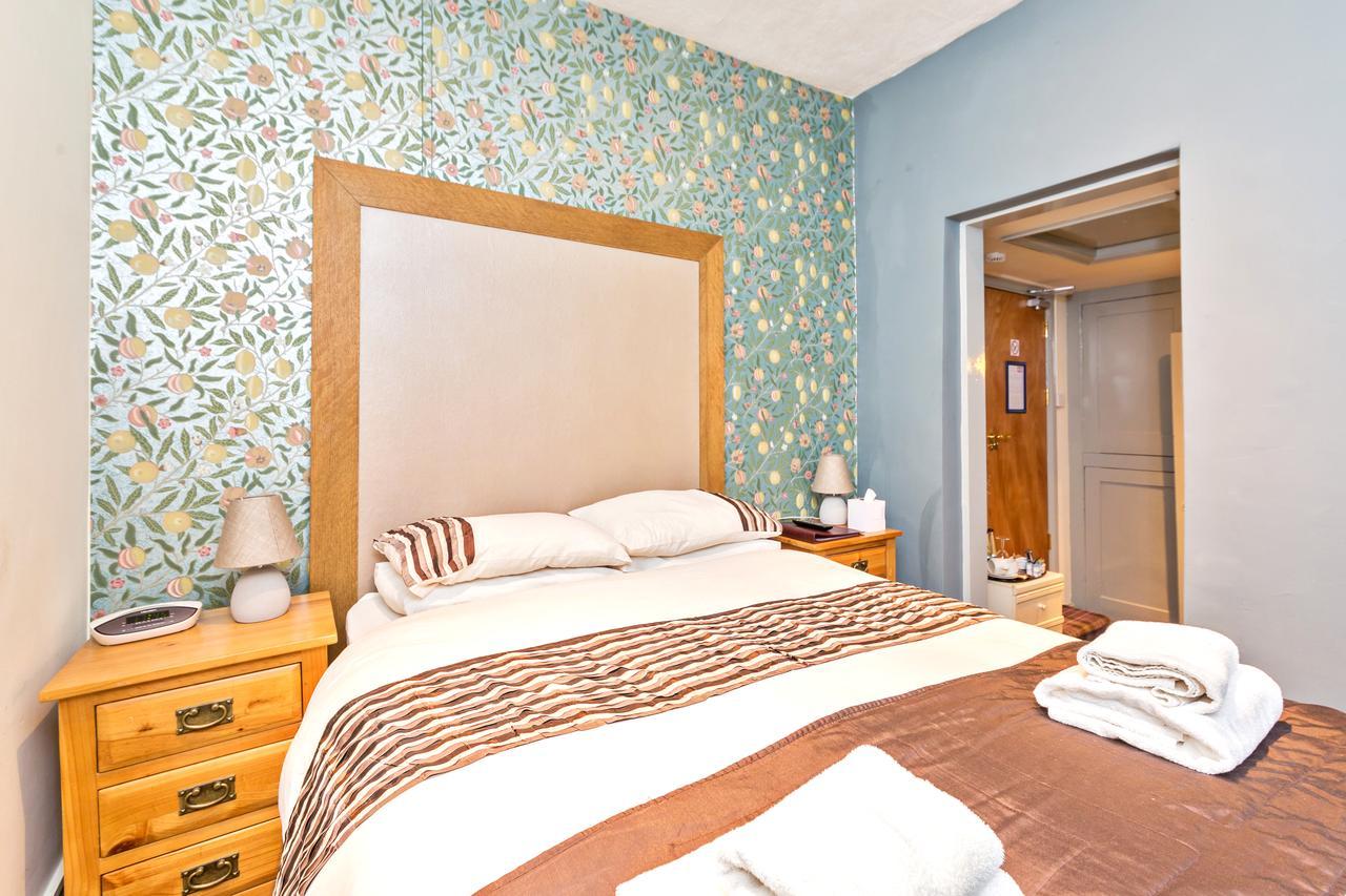 Duke Of Wellington Hotel Bourton-on-the-Water Bagian luar foto